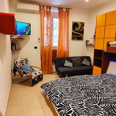 Letto Ad Acqua H2Ome Apartment Bari Luaran gambar