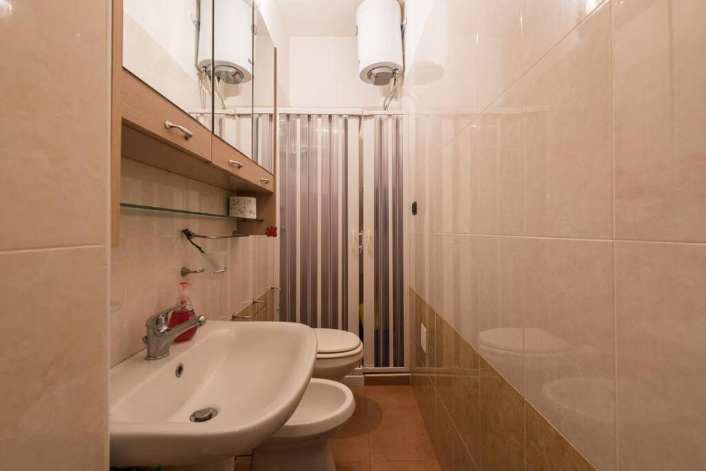 Letto Ad Acqua H2Ome Apartment Bari Luaran gambar