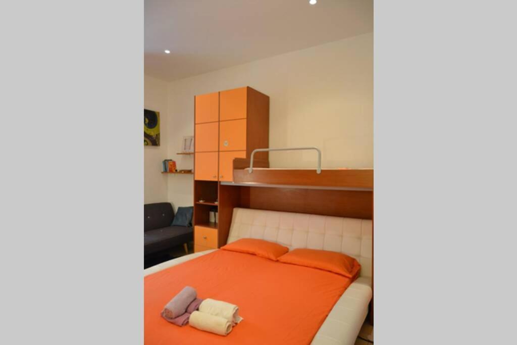 Letto Ad Acqua H2Ome Apartment Bari Luaran gambar